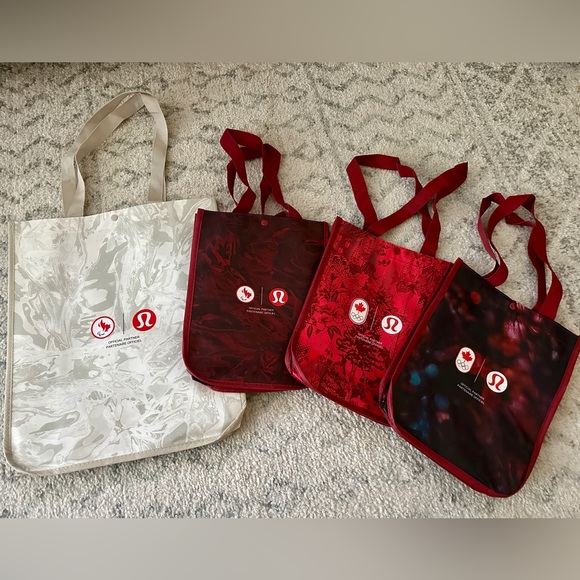 Lululemon Team Canada reusable shopping tote bags - Picture 1 of 1